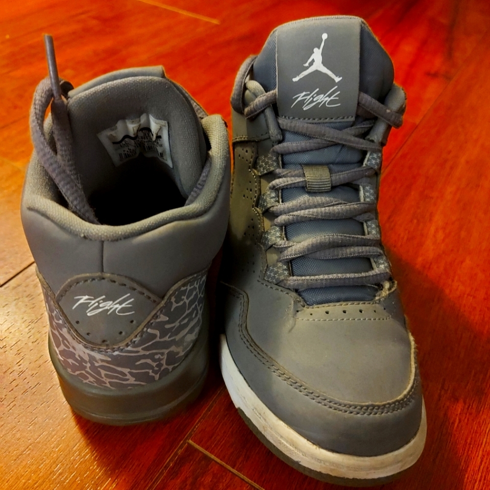 Nike Air Jordan Flight Origin 2bp wolf gray size youth 13c